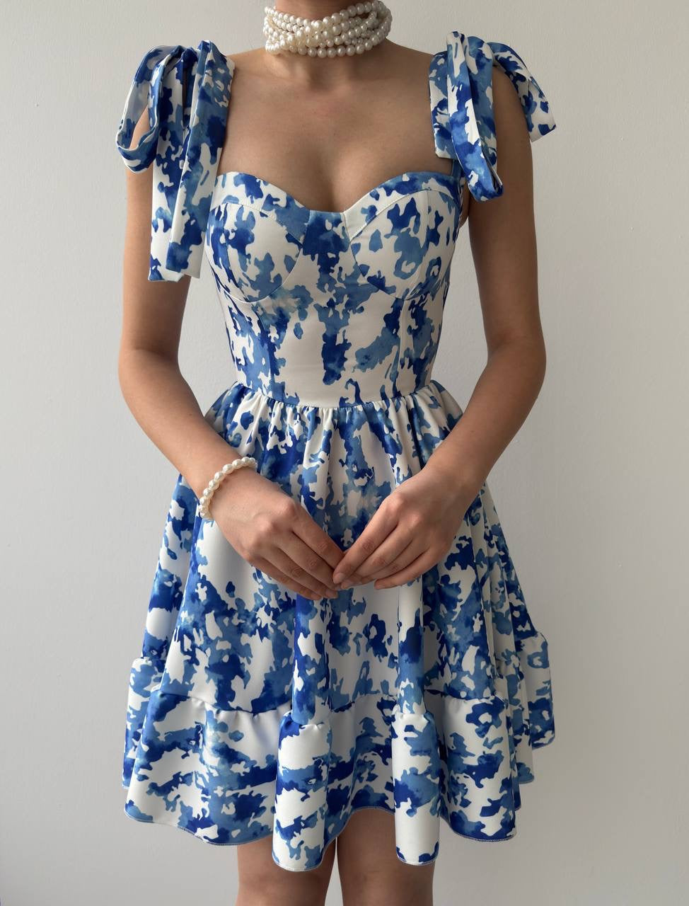 Çiçek desenli mini elbise