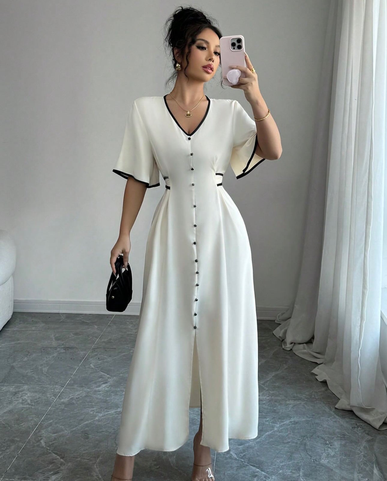 Beyaz kısa kol elbise