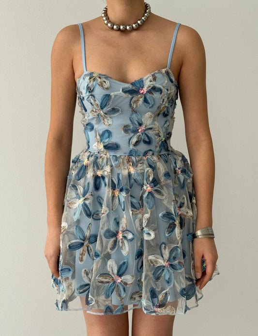 Çiçek desenli mini elbise