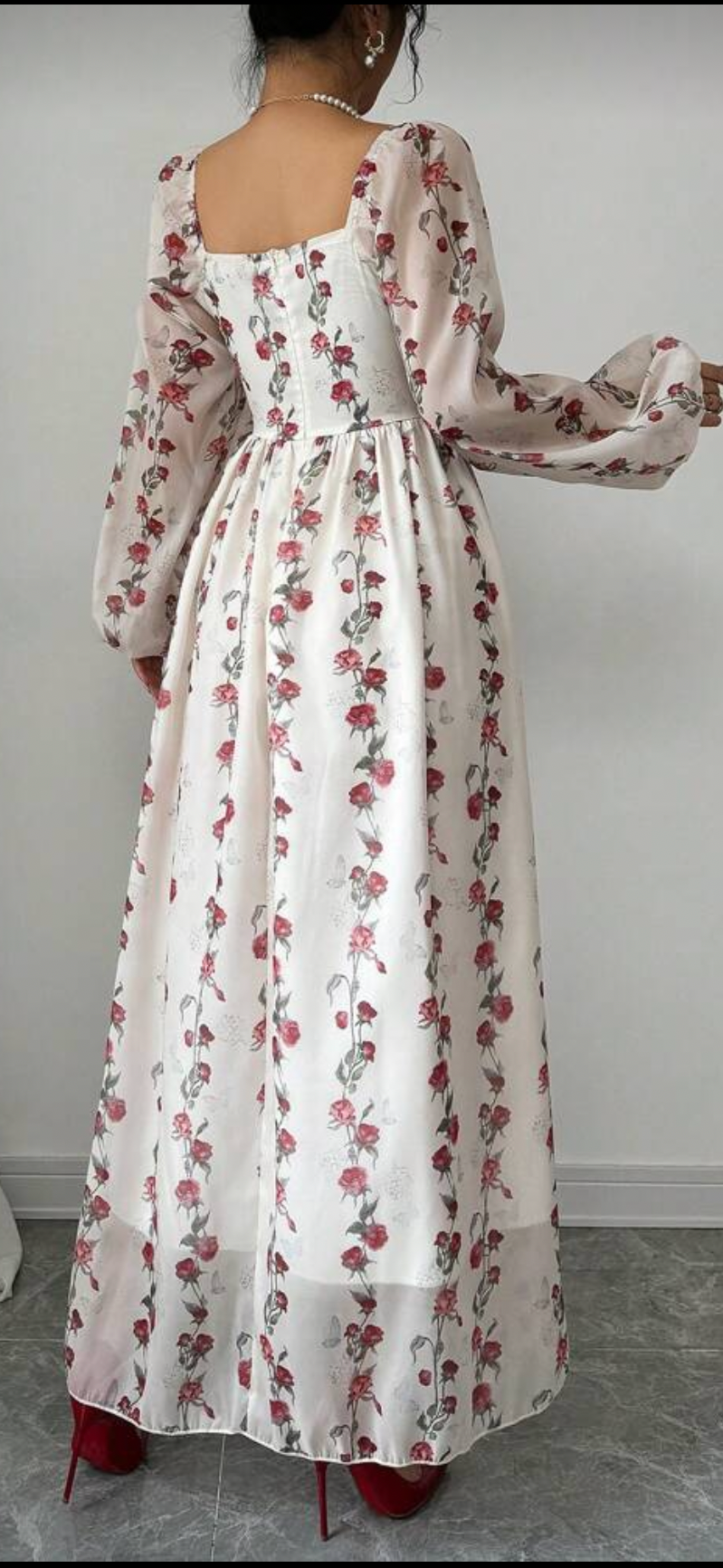 Çiçek desenli balon kol astarlı elbise