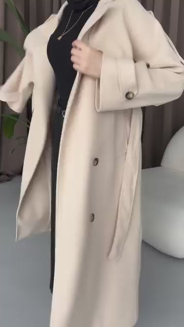 Altı düğmeli astarlı kaşe kaban